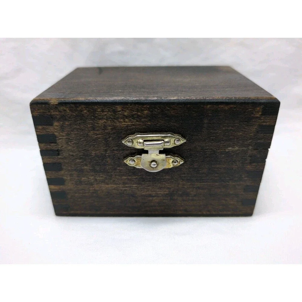Brown Light Wooden Trinket Box 4